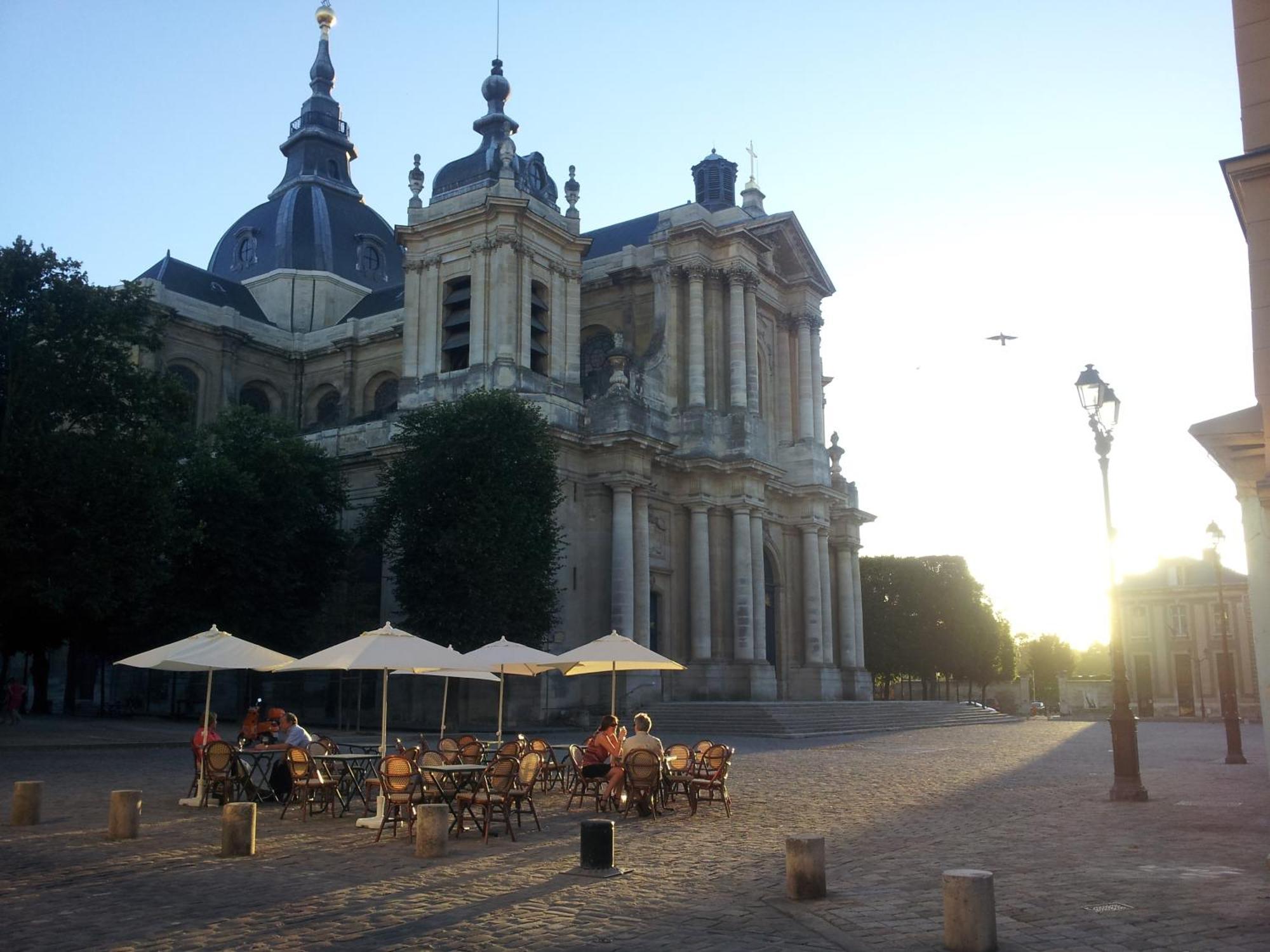 Ferienwohnung Les Carres Versailles Exterior foto
